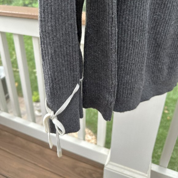 Banana Republic Merino Cashmere Blend Sweater - Italian Yarn by Filpucci Sweater - Picture 7 of 10